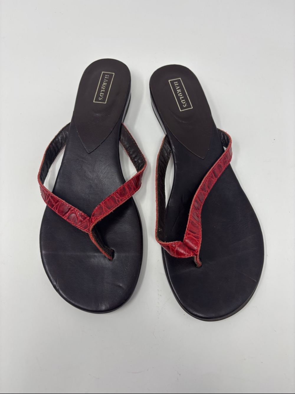 Harold's Women's Sandals with Red Croc-Textured Straps 6
